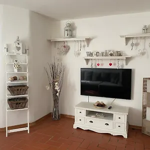 https://apt-la-casa-di-kikki.it-tuscanyhotel.com